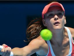 La polaca Agnieszka Radwanska se mantiene invicta en el año y se consolida como una seria contendiente al título. EFE /