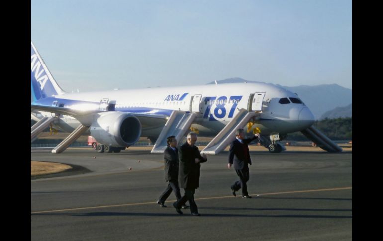 Ayer obligaron a un avión de ANA a realizar un aterrizaje de emergencia por problemas con la batería de litio. REUTERS /