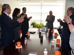 El secretario del Trabajo, Arturo Navarrete (c), dio posesión en el cargo a Siller Argüello. ESPECIAL /