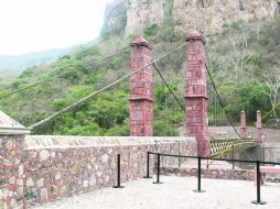 Las piedras retiradas de la estructura original debieron formar parte de la columna, aunque el diseño, efectivamente,rescata el de 1894 EL INFORMADOR /