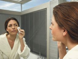 • Nunca utilizar los cosméticos de otra persona. THINKSTOCK.  /