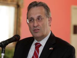 El embajador de Estados Unidos en México, Anthony Wayne, ser reunió con el procurador mexicano. ARCHIVO /