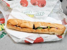 Subway siempre ha ofrecido emparedados de un pie desde que abrió en 1965. AP /