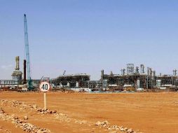 Al menos 34 secuestrados y 15 islamistas han muerto tras el bombardeo que el ejército argelino. EFE /