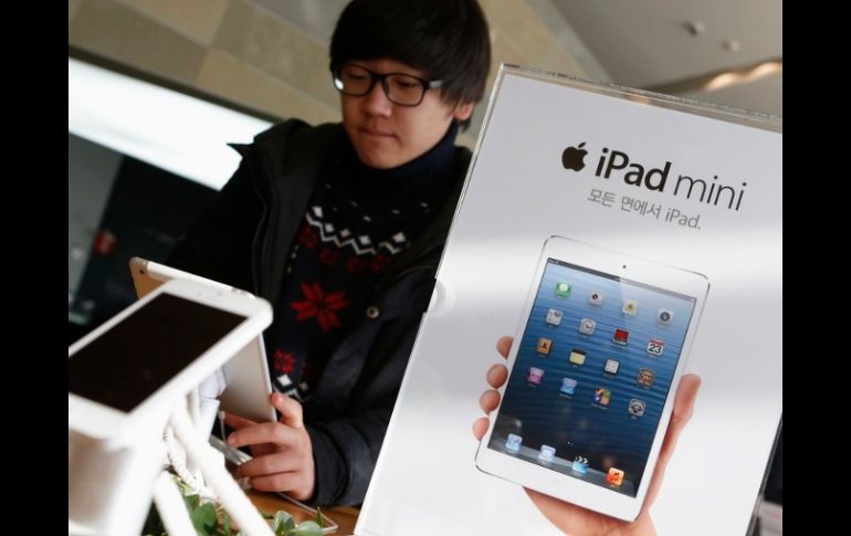 El iPad mini ha desplazado en ventas a la versión original. REUTERS /