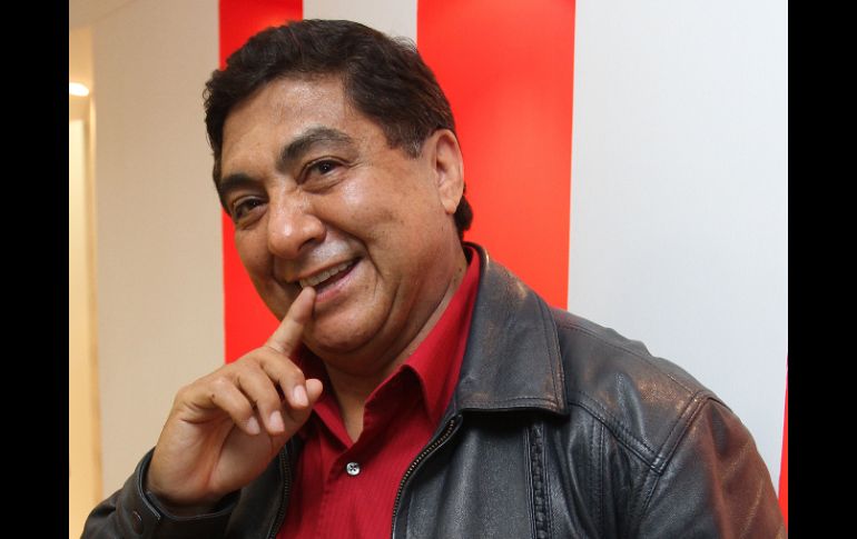 El actor reflexiona en su monólogo sobre el abandono a las personas de la tercera edad. ARCHIVO /