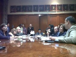 La mesa estuvo conformada por el alcalde municipal, un regidor de cada fracción, el Oficial Mayor Administrativo y director de Aseo.  /