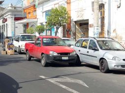 Prado Trejo afirma que ya no hay personal de Vialidad en la Zona Centro levantando folios a vehículos mal estacionados.  /