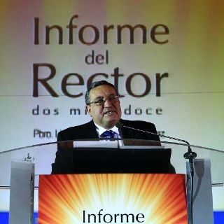 Francisco Ramírez rinde primer informe como rector de la Univa