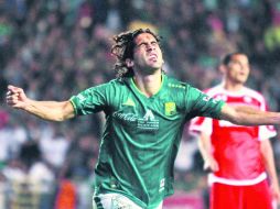 Frustración. El uruguayo Matías Britos hizo el único gol de León, que no le alcanzó para por lo menos sumar un punto. AFP /