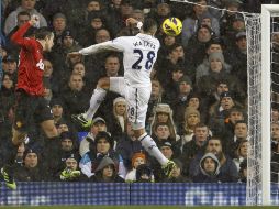 Van Persie continúa como goleador en el United. EFE /