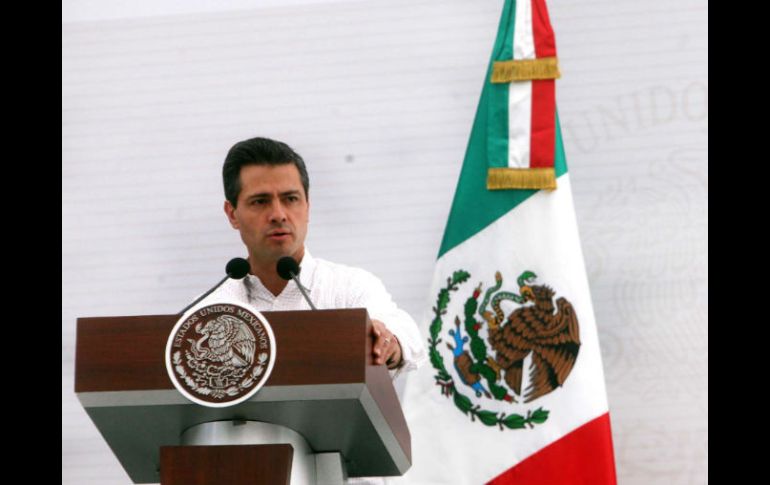 Peña Nieto asiste a comida con senadores del PRI y PVEM NTX /