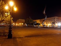 Por la noche ''una plaza que genera condiciones para que se dé el delito, pero que está desierta'', señala el titular.  /
