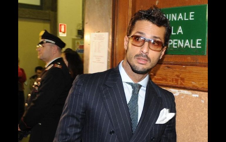 El ''paparazzo'', famoso por su cinismo y su falta de escrúpulos, no pudo contener el llanto al momento de la detención. ESPECIAL /