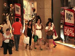 El INEGI reporta que el personal ocupado en el comercio al menudeo incrementó 3.2 por ciento. ARCHIVO /