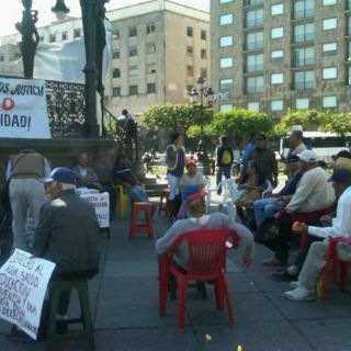 Apoyo a adultos mayores fue discrecional