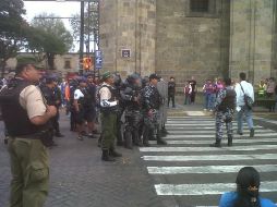 El inspector operativo de la Policía advirtió a uno de los líderes que la obstrucción de las vías de comunicación era un delito.  /