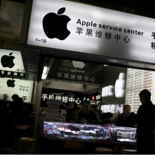 Acciones de Apple caen por temores sobre crecimiento de consumo