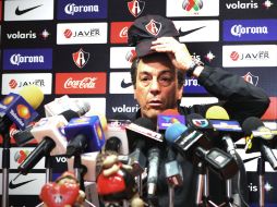 Tomás Boy sabe que malos arbitrajes en el Clausura 2013 serían cruciales en al carrera por no descender.  /