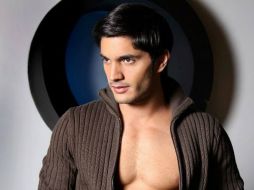 El actor de 33 años recientemente participó en el reality show ''La isla''. ESPECIAL /