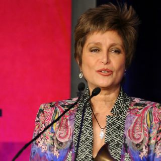 Daniela Romo recibe Disco de Oro por ''Para soñar''