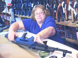 El promedio de peticiones de venta de armas en California en 2012 fue de una por cada 450 residentes. ARCHIVO /