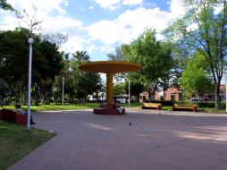 El Parque Revolución, o ''Parque Rojo'' es un punto importante de reunión para la juventud de la ciudad. ARCHIVO /
