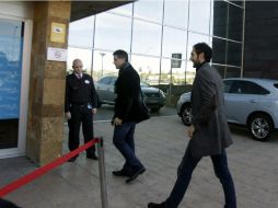 Diego López, a su llegada a una clínica para un reconocimiento médico antes de incorporarse como portero al Real Madrid. EFE /