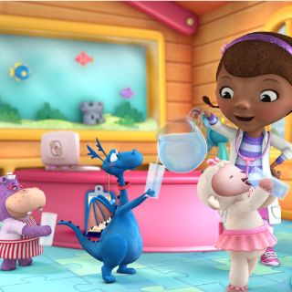 ''Doctora Juguetes'', dibujos educativos de Disney con trasfondo