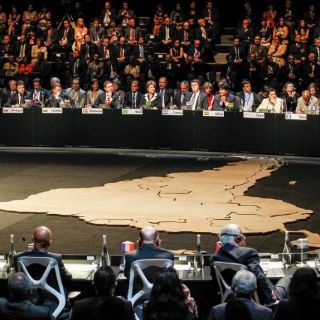 Mandatarios asisten a cena oficial de Cumbre Celac-UE