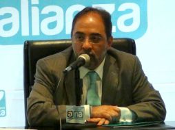 El presidente del partido, Luis Castro, resaltó que es inaceptable que un concepto ponga en riesgo laboral a los maestros. ARCHIVO /