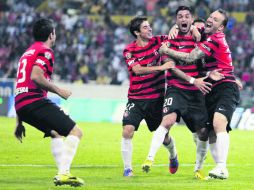 El chileno Rodrigo Millar (20), quien llegó como refuerzo, debutó como goleador en el Atlas, al hacer el 1-1 momentáneo para su equipo EFE /