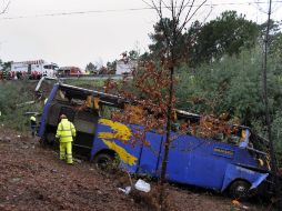 El vehículo accidentado de matrícula española transportaba turistas, todos de Portugal.. AP /