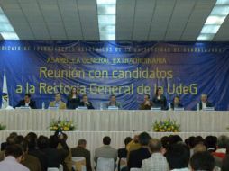 Los aspirantes a la rectoría tuvieron un diálogo con los Delegados y representantes del sindicato.  /