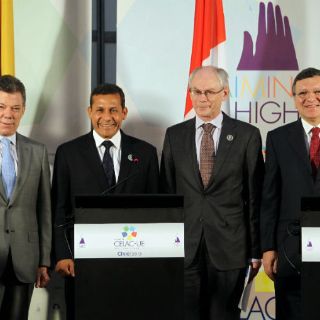 Negociadores de FARC en diálogos de paz saludan Cumbre Celac