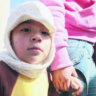 Suben ventas de ropa invernal, pero poco