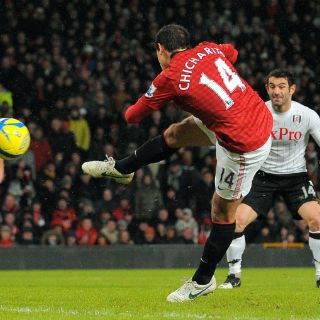 Ferguson, en disyuntiva por el buen nivel de ''Chicharito''