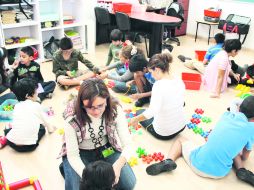 Atención especializada. Pequeños que acuden al Centro de Atención al Autismo, en el DIF Zapopan. EL INFORMADOR /