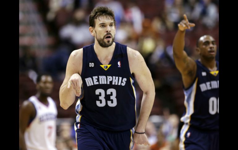 Marc Gasol marca 27 puntos y sobresale en la victoria de Memphis ante Filadelfia. AP /