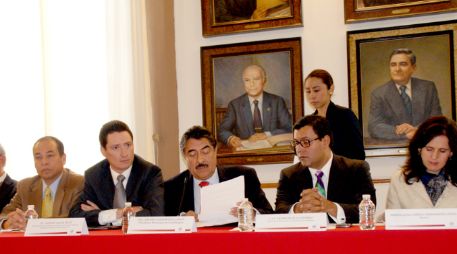 La Comisión está encabezada por el alcalde Ramiro Hernández y por regidores de las distintas fuerzas políticas.  /