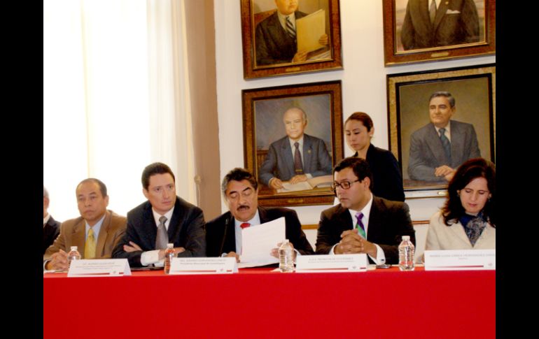 La Comisión está encabezada por el alcalde Ramiro Hernández y por regidores de las distintas fuerzas políticas.  /