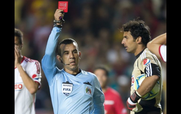 El ''Maestro'' indicó que no quiere reclamar para vetarlo sino que sólo no quiere que le vuelva a pitar al equipo. MEXSPORT /