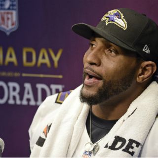 Ray Lewis niega consumo de sustancias prohibidas