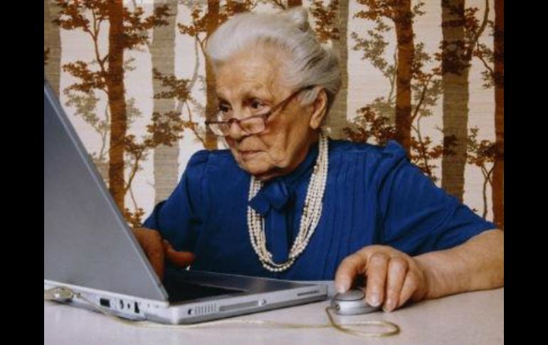 Los adultos mayores de 60 años podrán recibir un taller de alfabetización gratuito en el Trompo mágico.  /