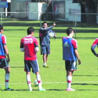 Galindo no quiere a Paul Delgadillo en los próximos juegos del Guadalajara