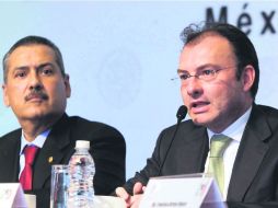 Prioridades. El coodinador de los diputados del PRI, Manlio Fabio Beltrones, y el secretario de Hacienda, Luis Videgaray. SUN /