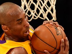 Lakers aspira a uno de los puestos para la clasificación a playoffs. AFP /