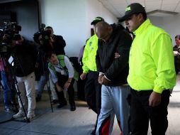 La Policía Nacional presenta al supuesto narcotraficante Pedro Luis Zamora Caicedo (2i), alias ''Junior''. EFE /