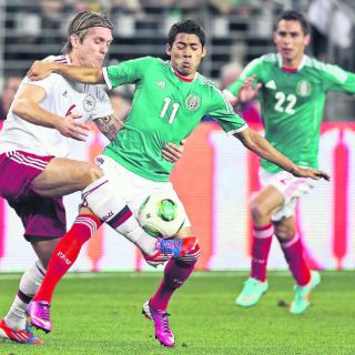 México inicia el año con  gris empate 1-1