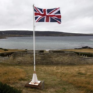 Argentina lamenta que Reino Unido no acepte reunión sin malvinenses